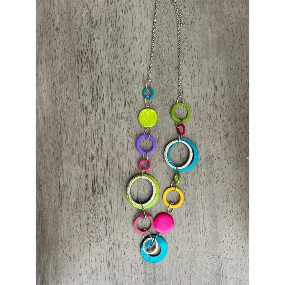 Multi Color Circle Statement Necklace Silver Tone Hammered Metal Resin Geometric